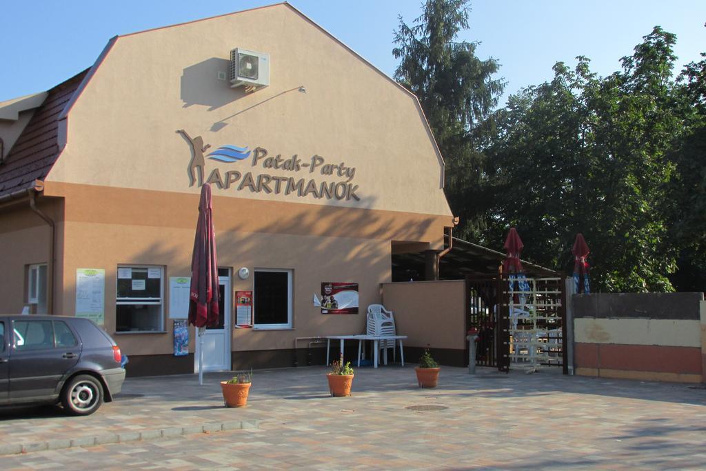 Patak-Party Apartmanok Bogacs Luaran gambar